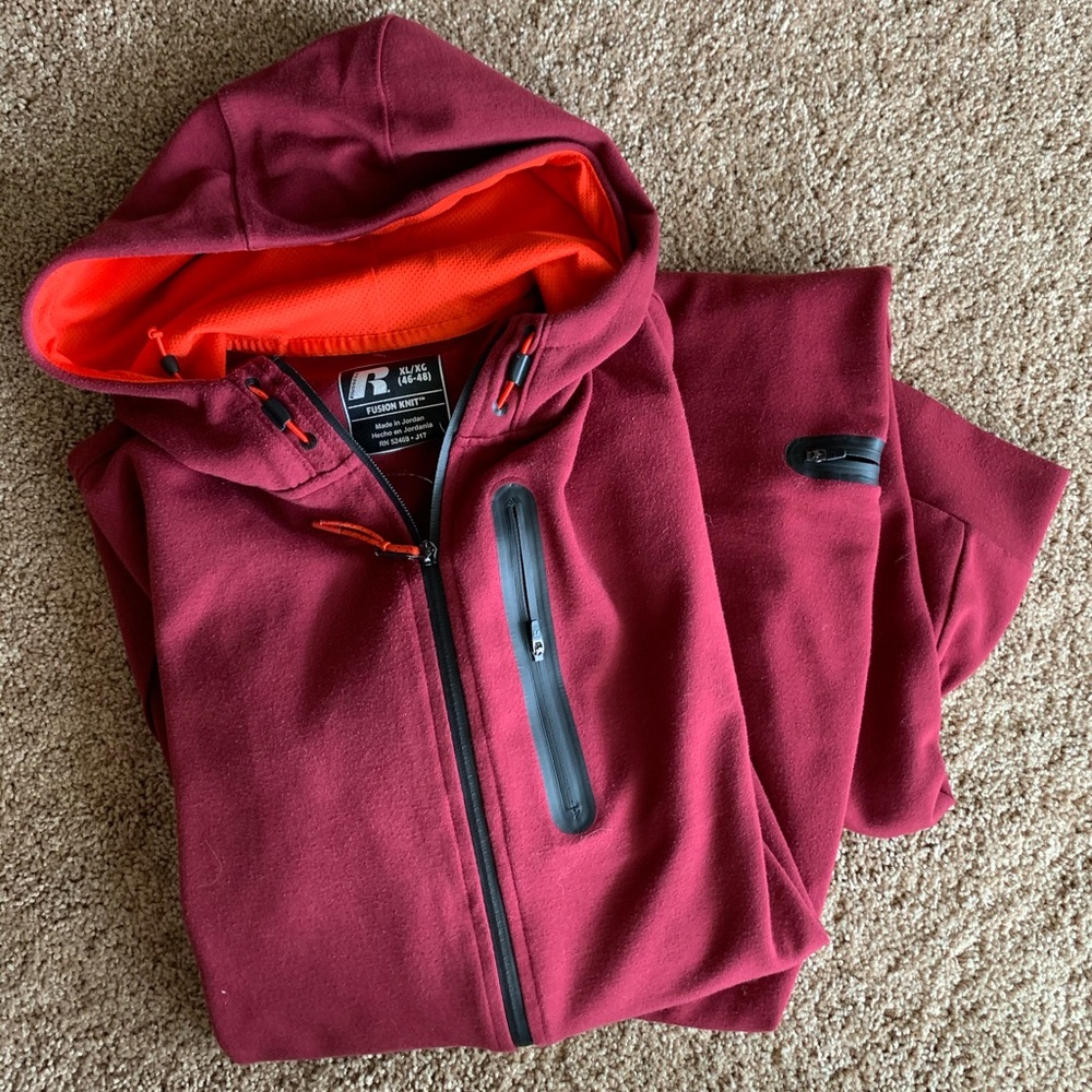 Russell size XL maroon sweat suit